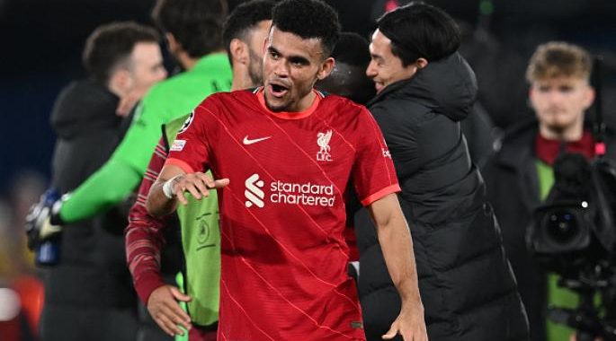 هل يحل دياز  محل محمد صلاح في ليفربول ؟