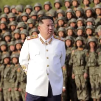 زعيم كوريا الشمالية كيم جونغ أون يستعد للحرب مع امريكا